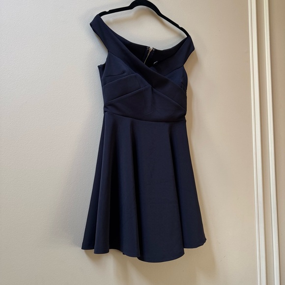 Windsor Off Shoulder formal Navy fit-and-flare Mini Dress Medium - Picture 2 of 11